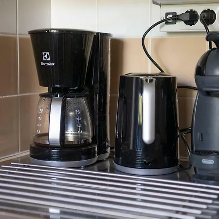 Center Apartment *